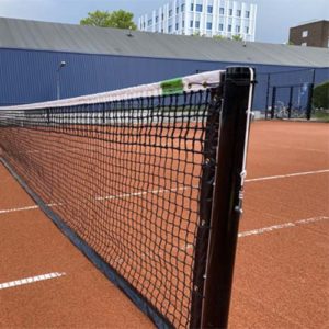 Tennisnetten/-installatie